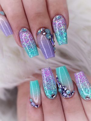 Blue-purple gradient and diamonds