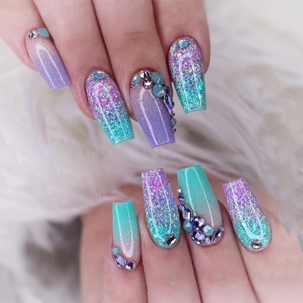 Blue-purple gradient and diamonds